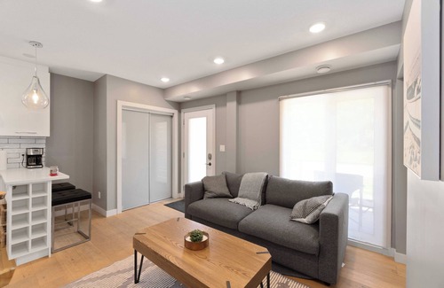 Alberta Beach House | Beautiful Modern home peaceful location