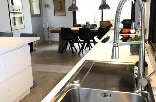 Cabris House | Beautiful, modern home with stunning sea views and private pool