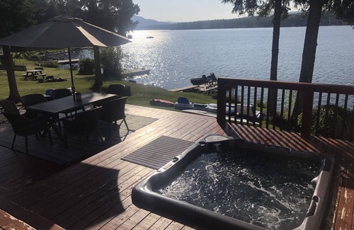 Deka Lake House | Beautiful modern house on Deka Lake with private dock and hot tub.