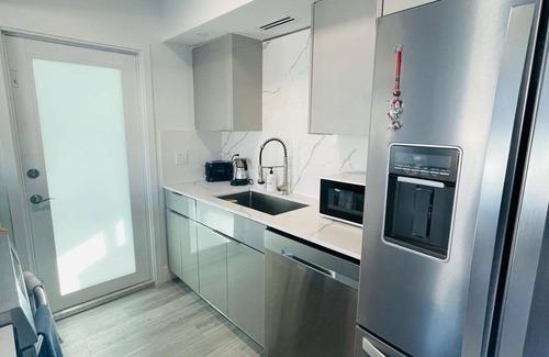 Anglers Park Cottage | Beautiful Modern House in Key Largo