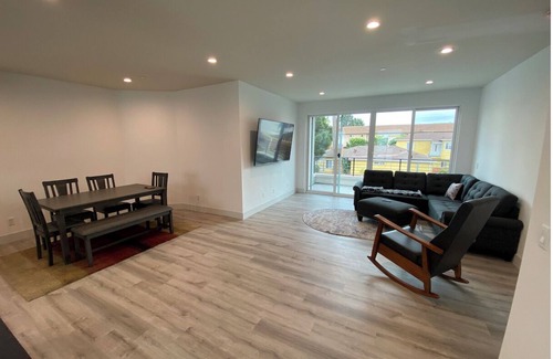 Clarkdale Condo | Beautiful Modern Open Floor Plan 2 Bedroom 2 Bath