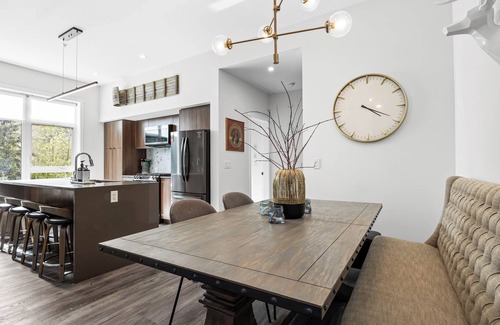 Sun Peaks Condo | Beautiful & Modern, Ski-In Ski-Out
