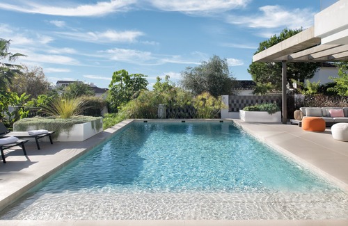 New Golden Mile Villa | Beautiful Modern Villa 10 minutes from Marbella