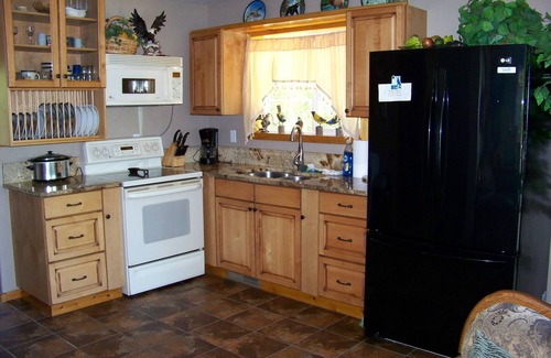 Boise Cabin | Beautiful Mountain Vacation Cabin, 30 Miles from east Boise, 10 to Idaho City