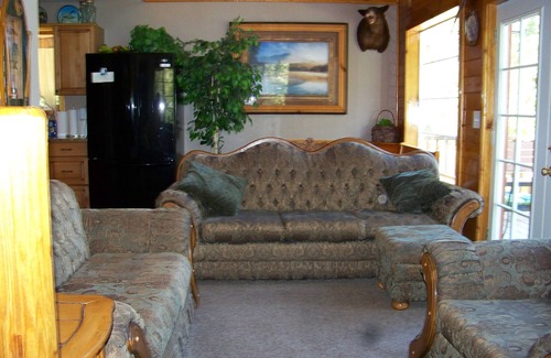 Boise Cabin | Beautiful Mountain Vacation Cabin, 30 Miles from east Boise, 10 to Idaho City