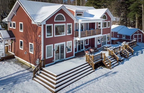 Chittenden House | Beautiful New 5-bedroom Home Near Skiing, Hiking, Golf, Weddings, Lake, Foliage