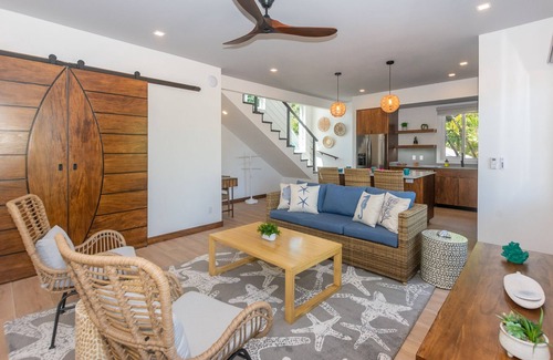 Antoneys Cay House | Beautiful new beach house- Casa Palmera
