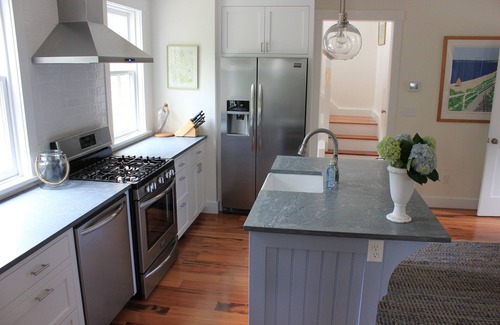 Siasconset House | Beautiful new construction right in the heart of historic Sconset