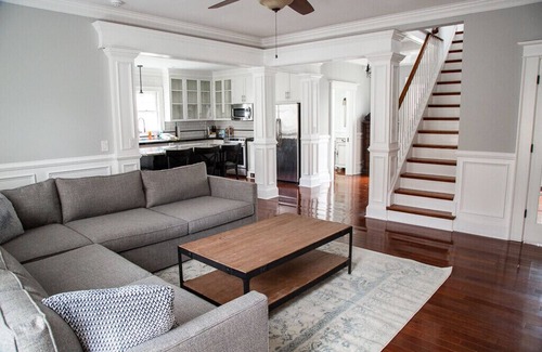New Milford House | Beautiful New Milford home(1/4mile to Candlewood Lake & Marina+big private pool)