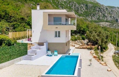 Herceg Novi House | Beautiful newly built Villa Zora