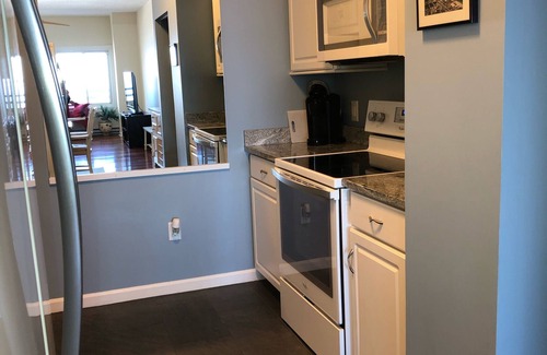 Old Orchard Beach Condo | Beautiful Oceanview 2 Bedroom Condo With Spacious Living Area