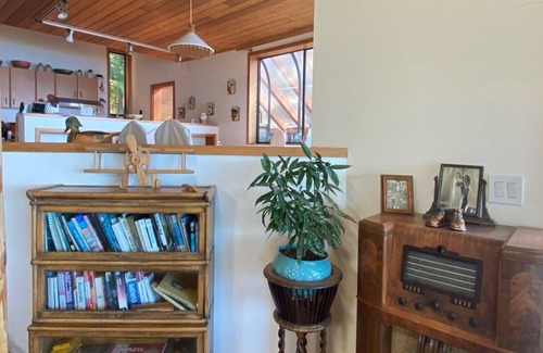 Lions Bay Ski Chalet | BEAUTIFUL OCEAN VIEW CHALET