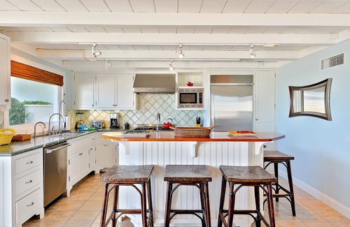 Capistrano Beach House | Beautiful oceanfront with deck & private road