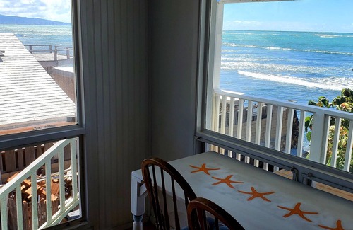 Ewa House | Beautiful Oceanfront Home - Fantastic Views of Waikiki and Diamond Head!
