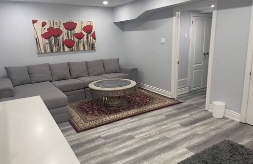 Golfdale Gardens Apartment | Beautiful One bedroom basement apartment