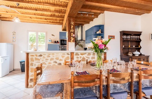 (le) Mesnil Hue House | Beautiful private villa for 8 people with WIFI, TV, terrace and parking