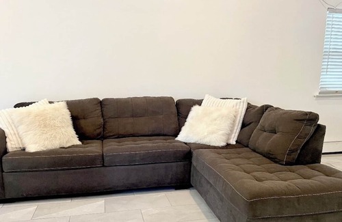 Shirley House | Beautiful, Peaceful and Spacious Home