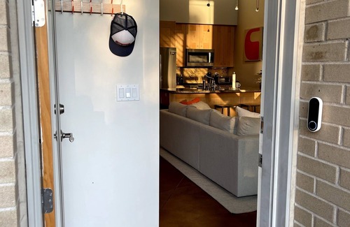 Whittier Condo | Beautiful Pearl Street Condo!