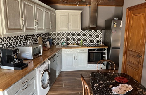 Boisseuilh House | Beautiful Perigordian house for 9 people with heated swimming pool HAUTEFORT
