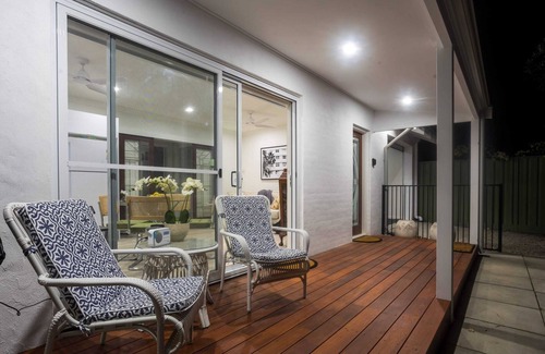 North Perth Apartment | Beautiful Pet Friendly 1BR Cottage With Patio