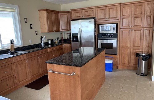 Westerose House | Beautiful Pigeon Lake Front Property for Rent
