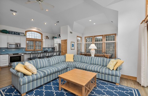 Pine Island House | Beautiful Pine Island Home with Sun Deck and Private Pool