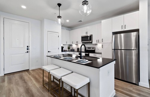 Gruene Apartment | Beautiful Pool Front Apartment, New Braunfels/Gruene, TX