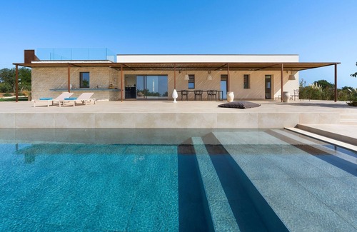 Scicli Villa | Beautiful pool villa in Sampieri