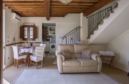Pieve a Nievole Villa | Beautiful private villa with hot tub, A/C, WIFI, private pool, TV, patio, pets allowed and parking