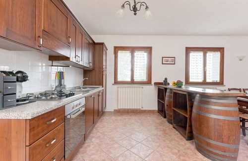 Castel del Piano House | Beautiful private villa with WIFI, private pool, TV, patio, pets allowed, panoramic view and par.