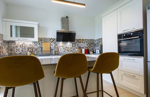 Migliarino Villa | Beautiful private villa for 6 people with A/C, hot tub, WIFI, TV, balcony, pets allowed and park.
