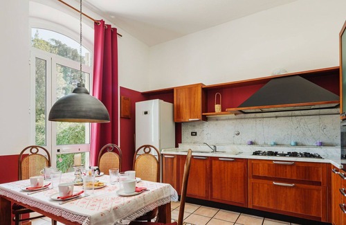 La Spezia House | Beautiful private villa for 7 people with WIFI, TV, patio and pets allowed