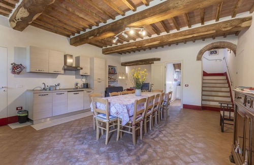 Massa Marittima Villa | Beautiful private villa for 14 people with A/C, WIFI, TV and pets allowed