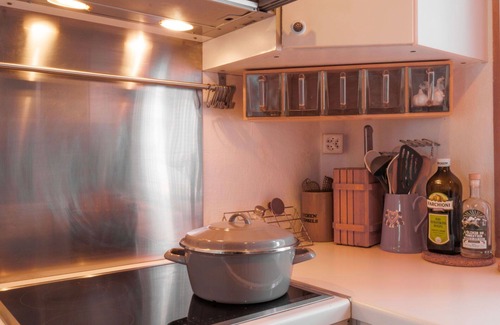 Champoussin House | Beautiful private villa for 7 guests with WIFI, TV and terrace
