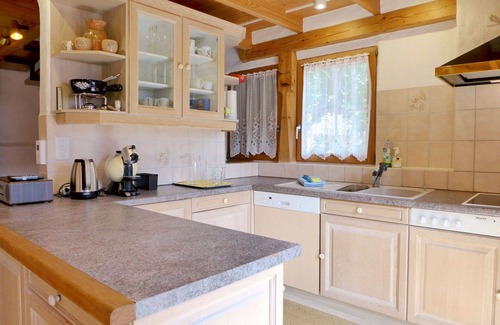 Erschmatt House | Beautiful private villa for 4 guests with WIFI, terrace and panoramic view