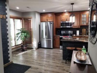 Pocono Pines House | Beautiful Private Community Lakefront Rustic/ Modern Style Townhouse (Pinecrest)