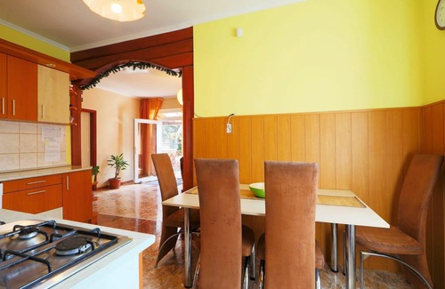 Koroshegy House | Beautiful private villa for 8 people with A/C, WIFI, TV, patio, pets allowed and parking