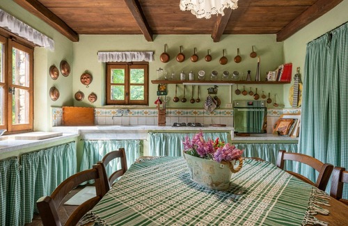 Roccaverano House | Beautiful private villa with WIFI, private pool, TV, terrace, pets allowed, panoramic view, parking
