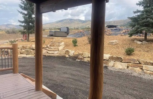 Snowbird Cabin | Beautiful Private Luxury Cabin with Hot Tub