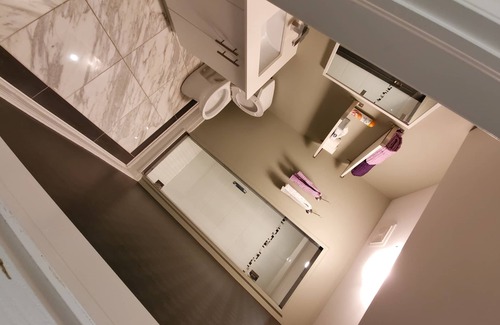 Brampton House | BEAUTIFUL PRIVATE ONE BEDROOM APARTMENT ON AIRPORT ROAD!
