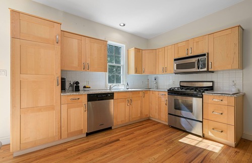 Tuckahoe House | Beautiful Private, Secluded Southampton All Season Retreat, Close To Beaches