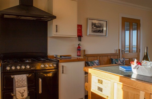 Staffin House | Beautiful private villa for 6 people with WIFI, TV and parking