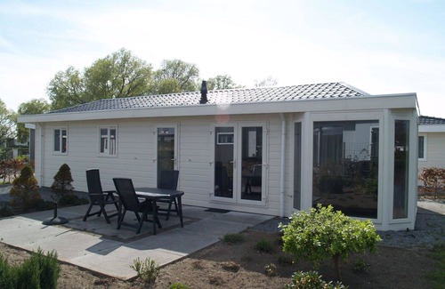 IJhorst House | Beautiful private villa for 4 guests with WIFI, pool, TV, terrace and parking
