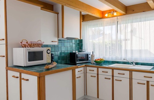 Plounevez-Lochrist House | Beautiful private villa for 3 people with WIFI, TV, terrace, pets allowed and parking