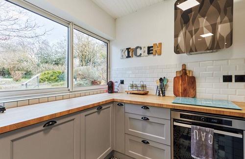 Glatigny House | Beautiful private villa for 4 people with hot tub, TV, terrace, pets allowed and parking