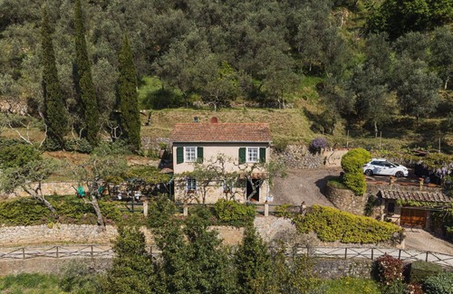 Camaiore House | Beautiful private villa for 4 people with WIFI, TV, terrace, pets allowed and panoramic view