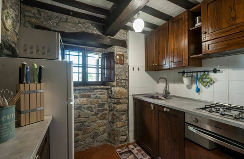 Manciano Villa | Beautiful private villa with private pool, WIFI, TV, patio, pets allowed, panoramic view and par.