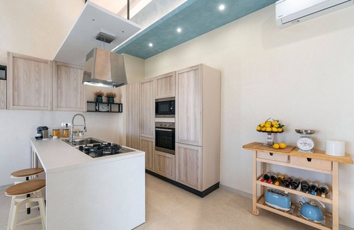 Rosolini Villa | Beautiful private villa with private pool, A/C, WIFI, TV, terrace, panoramic view and parking
