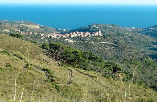 Torrazza House | Beautiful private villa with pool, WIFI, A/C, TV, terrace, pets allowed, panoramic view and park...