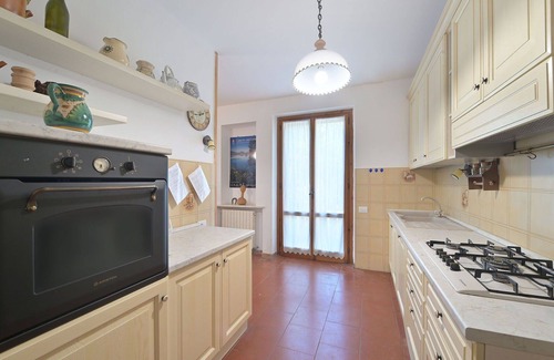 San Feliciano Villa | Beautiful private villa with WIFI, private pool, A/C, TV, patio, pets allowed and parking